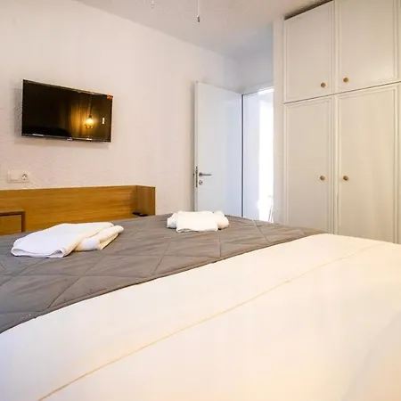 Appartement Emerald Next To The Sea, Elani