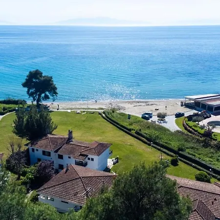 Emerald Next To The Sea,